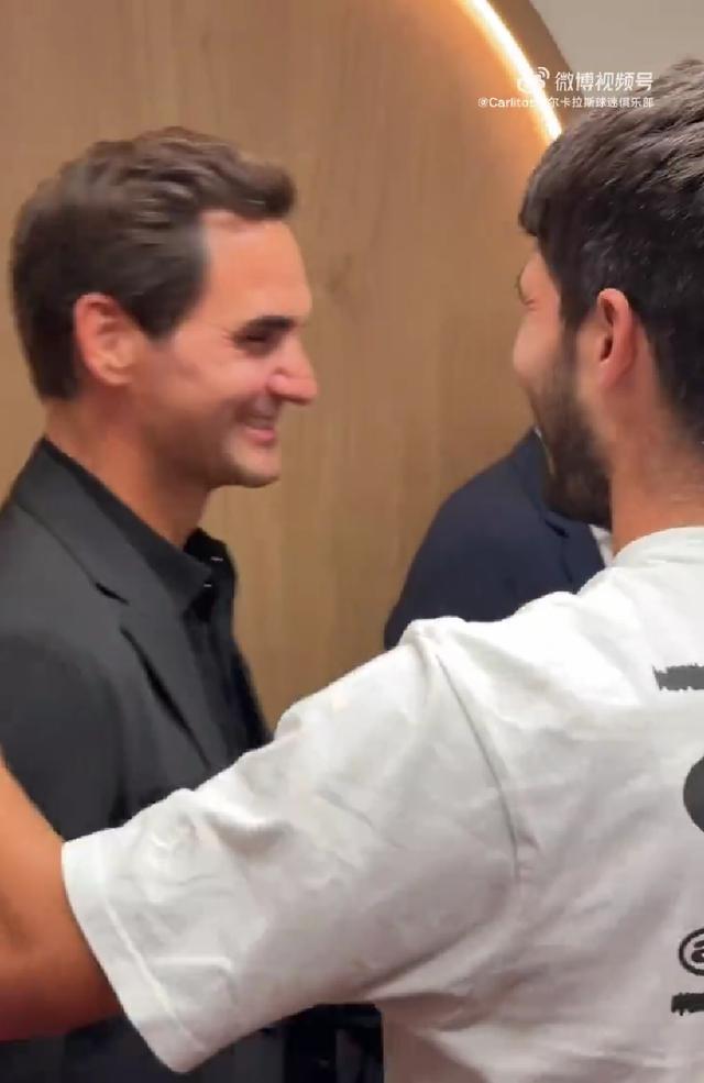 包含意大利网球队碾压欧洲网球队，费德勒制霸全场的词条