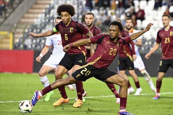 比利时队在欧预赛赛事中以最强阵容压倒对手