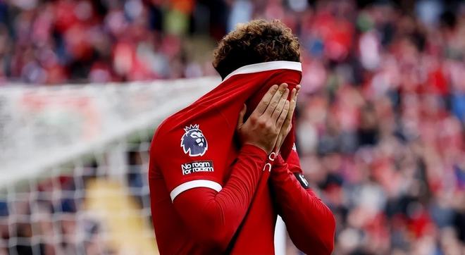 利物浦主场失利，冠军梦遭打击